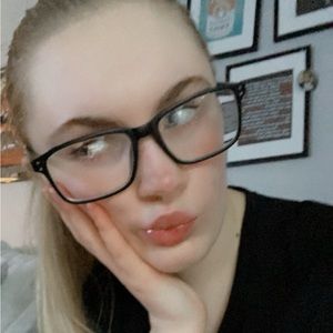 Meet your Posher, Sierra